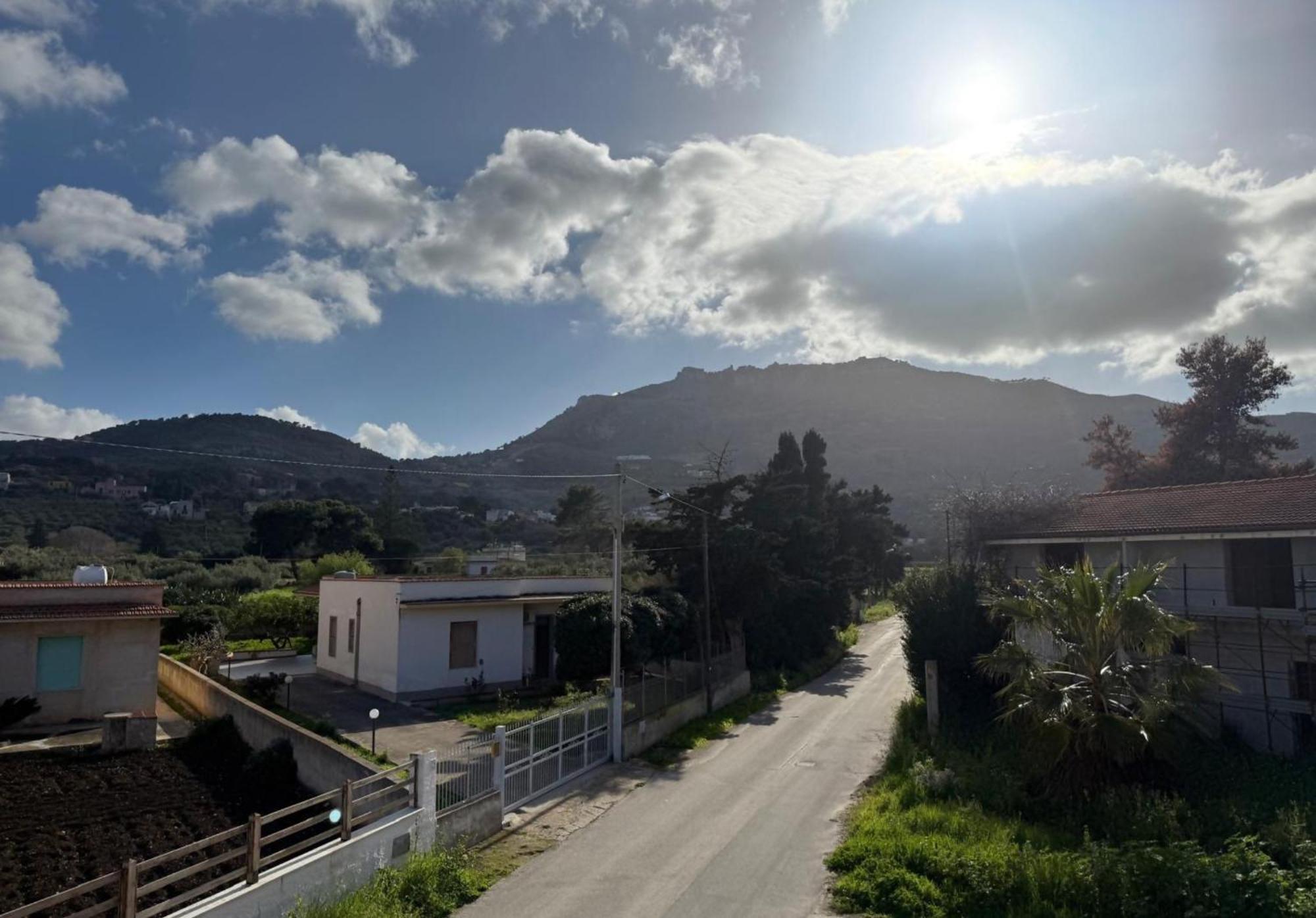 Semplice Bnb Bonagia Valderice Exterior foto